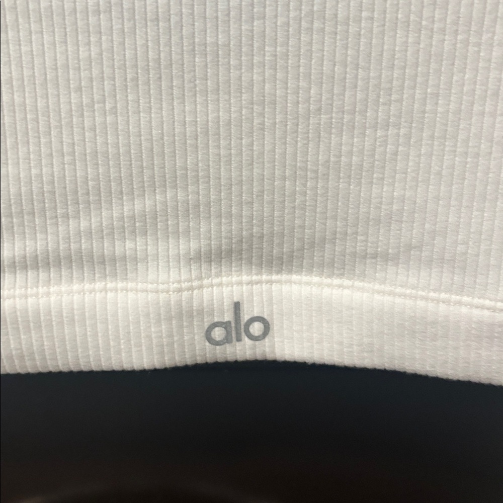 ALO Yoga White Ribbed Crop Top - Picture 2 of 8
